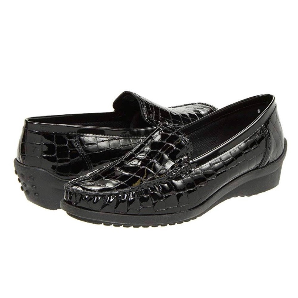 Jenny by Aria woman’s slip on shoes